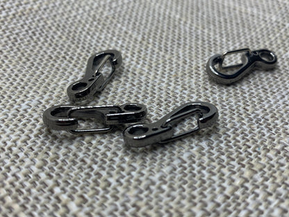 Metallic Painted Metal Clips, Carabiner Clips, Tassel or Tzit Tzit Clip Up close picture