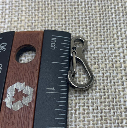 Metallic Painted Metal Clips, Carabiner Clips, Tassel or Tzit Tzit Clip Up close picture of measurement, just 1" inch