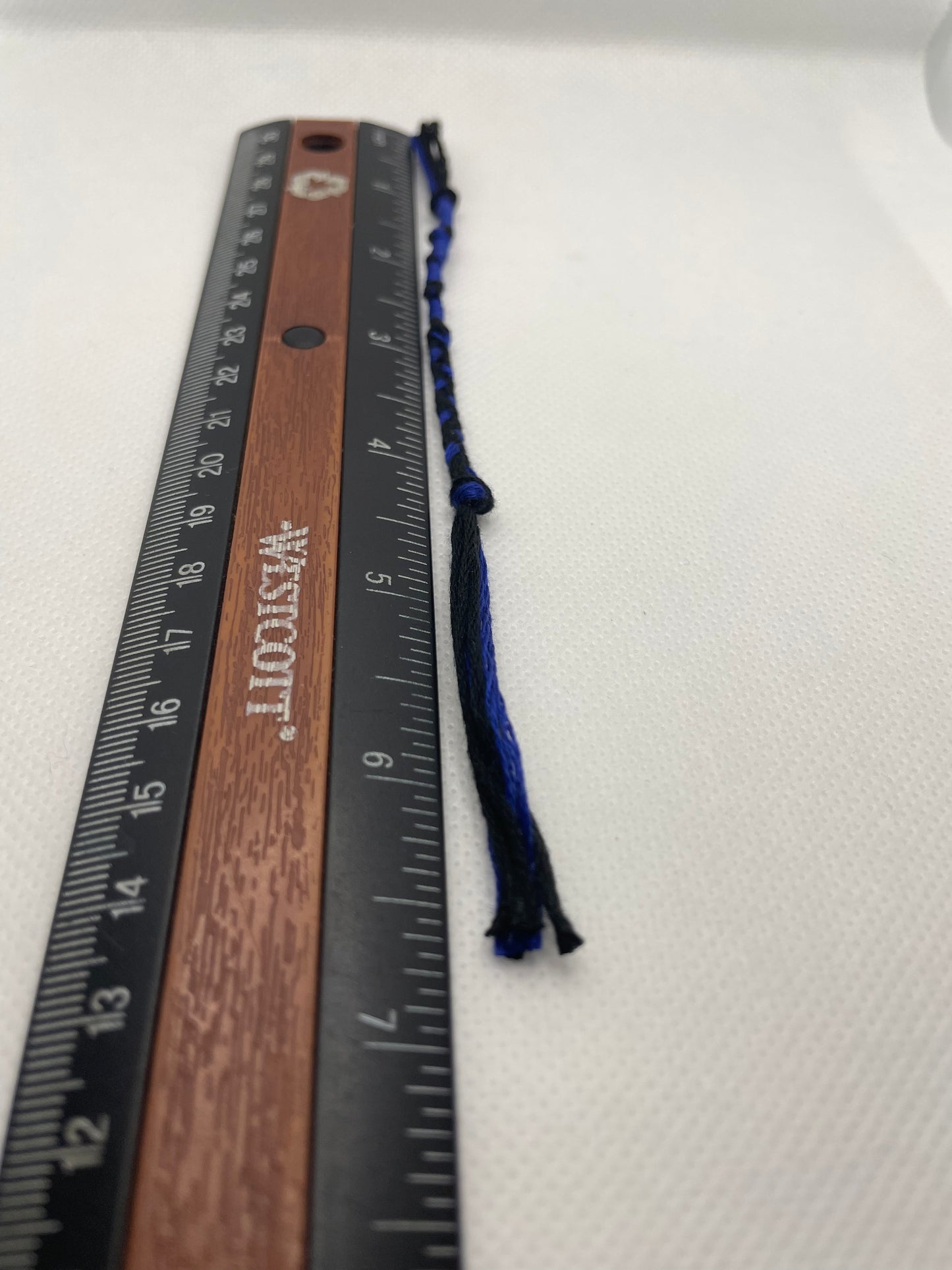 Ruler showing the length of Tzit zit